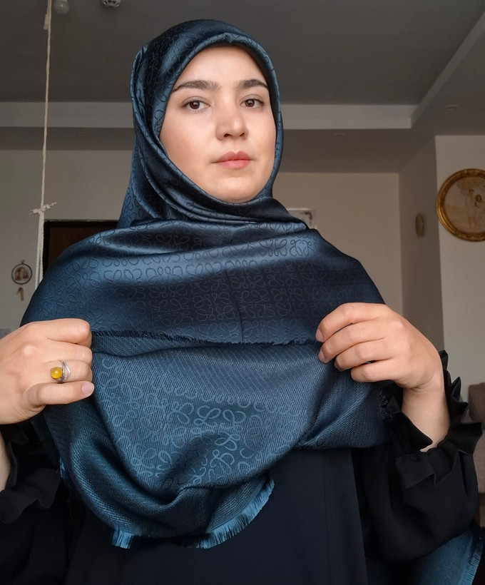 روسری ژاکارد ابریشم با کیفیت بالا قواره ۱۴۰
